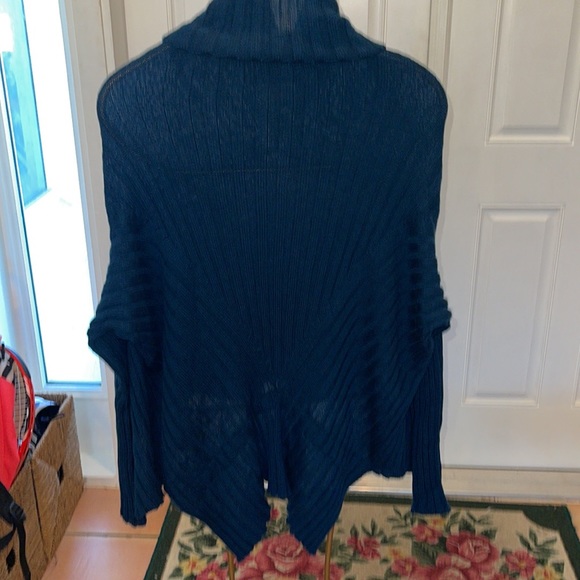 ELM by Matthildur NWT deep teal drop shoulder hi-lo mock neck. - Picture 2 of 12